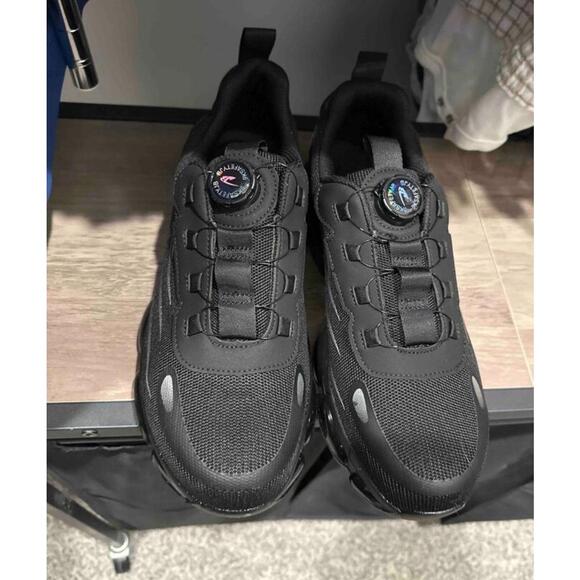 Men sneakers - Picture 2 of 3